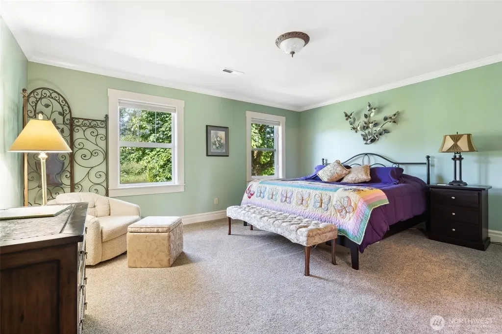 253 Green Water Drive Toledo WA 98591