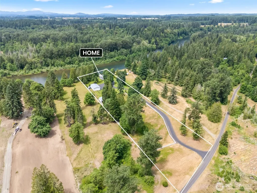 253 Green Water Drive Toledo WA 98591