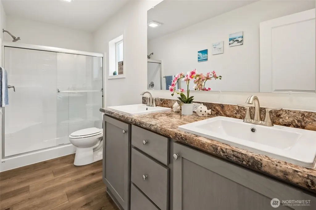 190 Clover Street NW Ocean Shores WA 98569