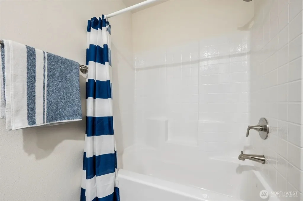 190 Clover Street NW Ocean Shores WA 98569