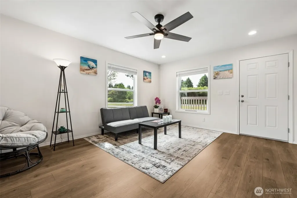 190 Clover Street NW Ocean Shores WA 98569