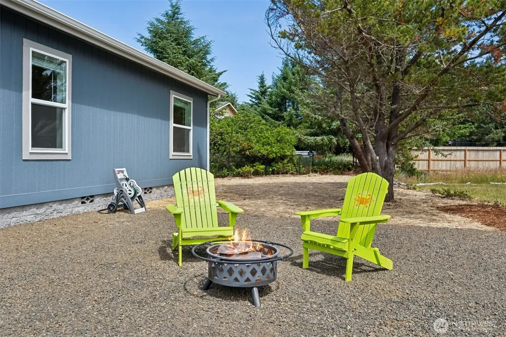 190 Clover Street NW Ocean Shores WA 98569