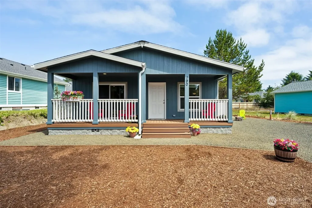 190 Clover Street NW Ocean Shores WA 98569