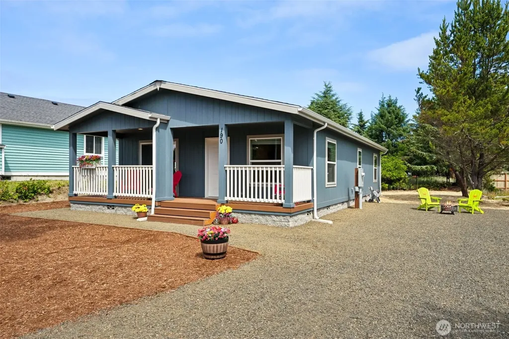 190 Clover Street NW Ocean Shores WA 98569