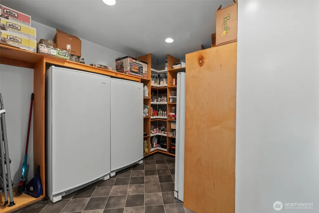 239 6th Street NE East Wenatchee WA 98802
