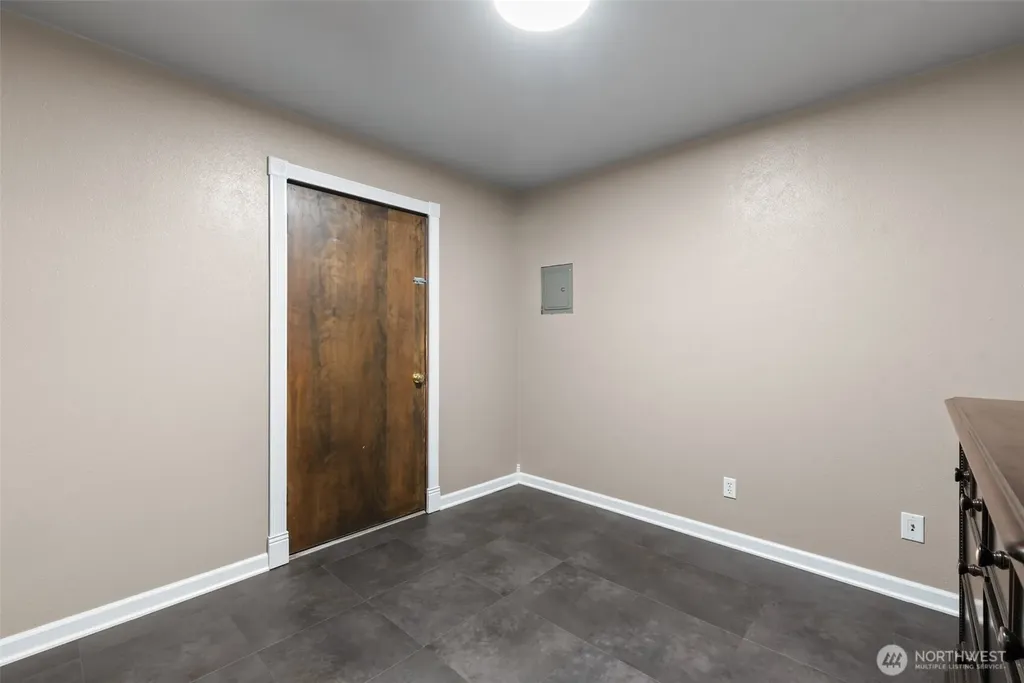 239 6th Street NE East Wenatchee WA 98802