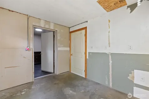239 6th Street NE East Wenatchee WA 98802