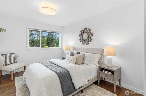4105 96th Avenue SE Mercer Island WA 98040