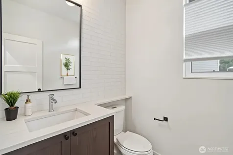 12332 38th Avenue NE Seattle WA 98125