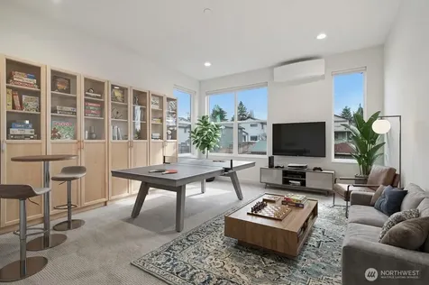 12332 38th Avenue NE Seattle WA 98125
