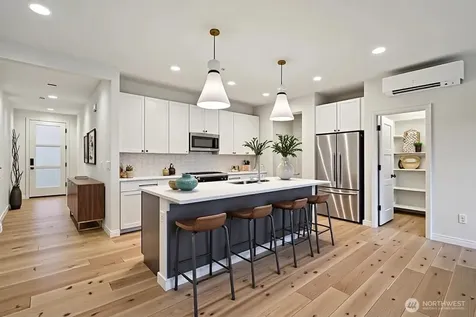 12332 38th Avenue NE Seattle WA 98125