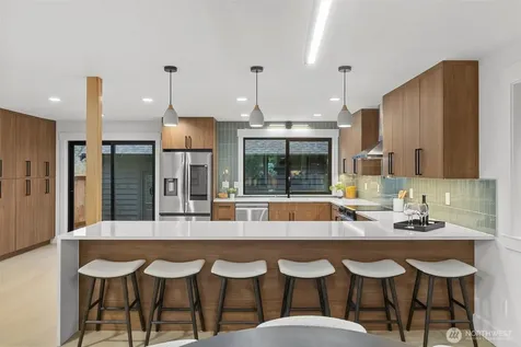 12562 17th Avenue NE Seattle WA 98125