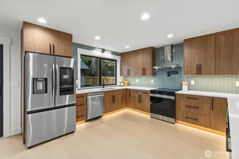 12562 17th Avenue NE Seattle WA 98125