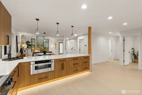 12562 17th Avenue NE Seattle WA 98125