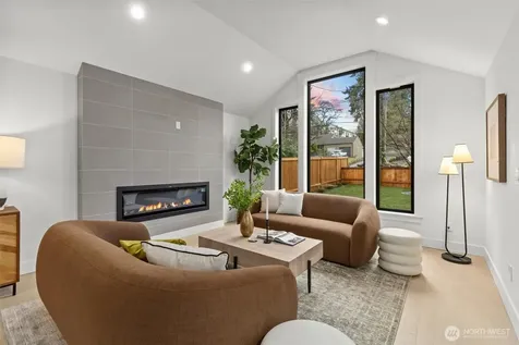 12562 17th Avenue NE Seattle WA 98125