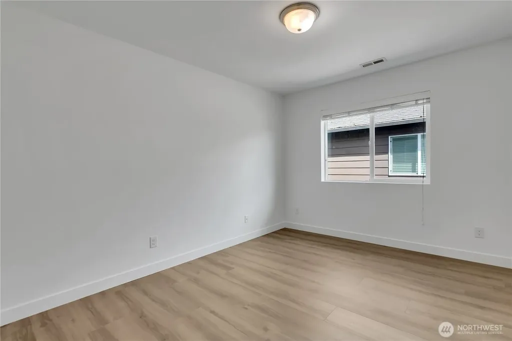 2106 E 45th Court Tacoma WA 98404