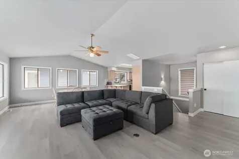 1496 S Lakeshore Road Chelan WA 98816