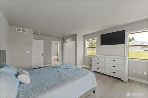 1496 S Lakeshore Road Chelan WA 98816