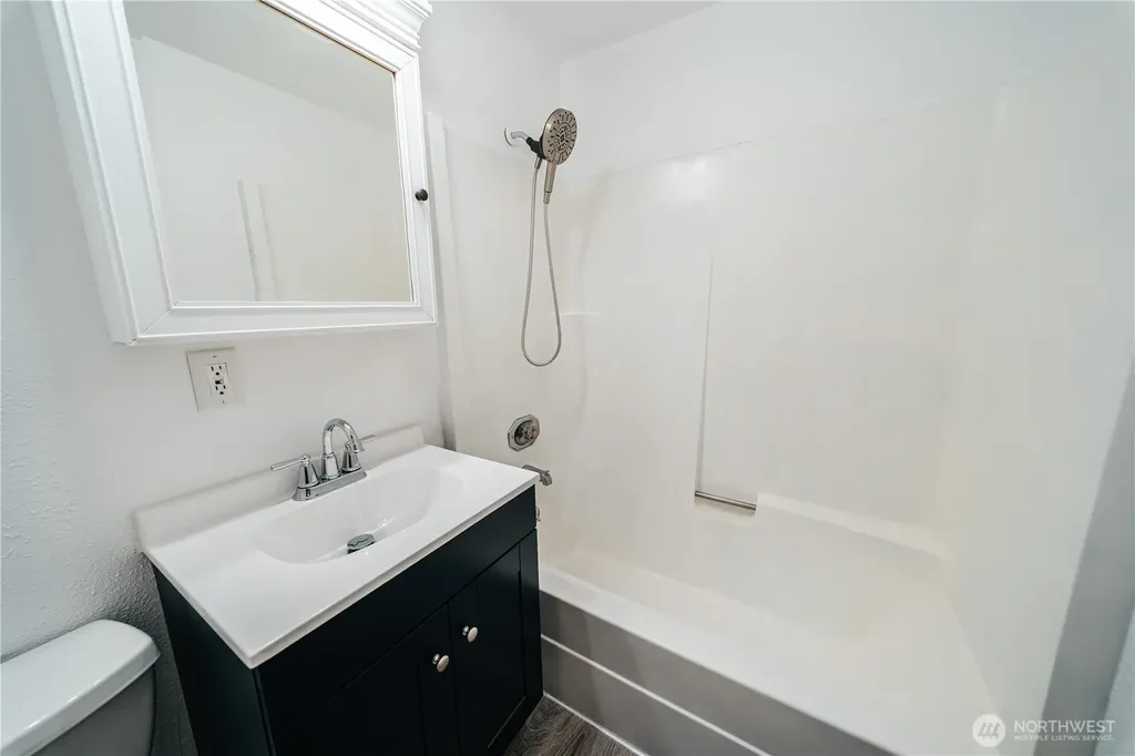 24251 26th Place S Des Moines WA 98198