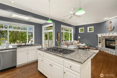 21827 SE 20th Street Sammamish WA 98075