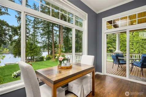 21827 SE 20th Street Sammamish WA 98075
