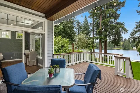 21827 SE 20th Street Sammamish WA 98075