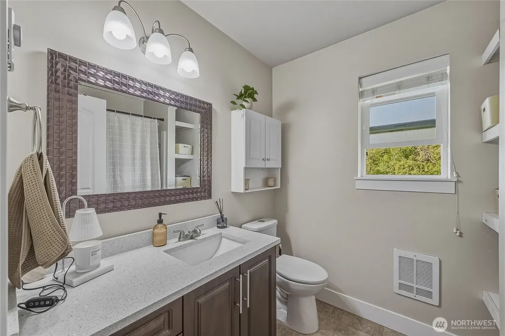 4662 Alderson Road Blaine WA 98230
