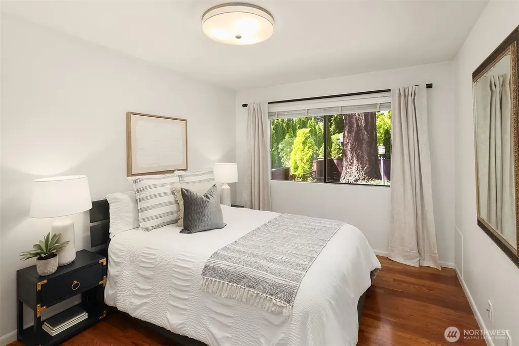 3600 86th Avenue SE Mercer Island WA 98040