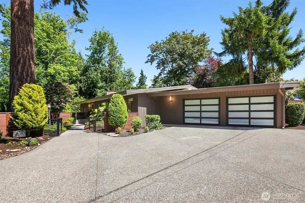 3600 86th Avenue SE Mercer Island WA 98040