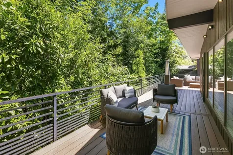 3600 86th Avenue SE Mercer Island WA 98040