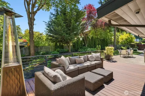 3600 86th Avenue SE Mercer Island WA 98040