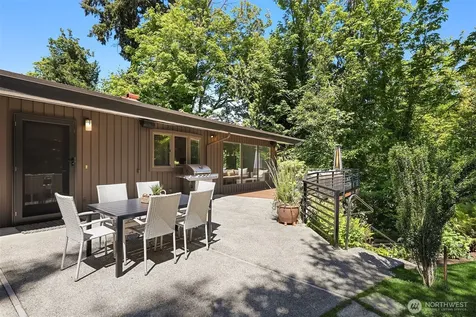 3600 86th Avenue SE Mercer Island WA 98040