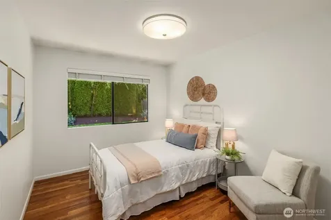 3600 86th Avenue SE Mercer Island WA 98040