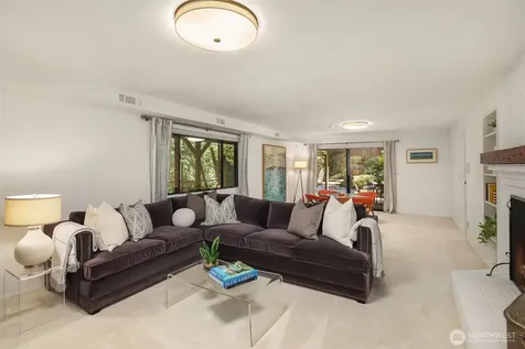 3600 86th Avenue SE Mercer Island WA 98040