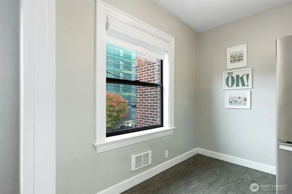 1136 13th Avenue Seattle WA 98122