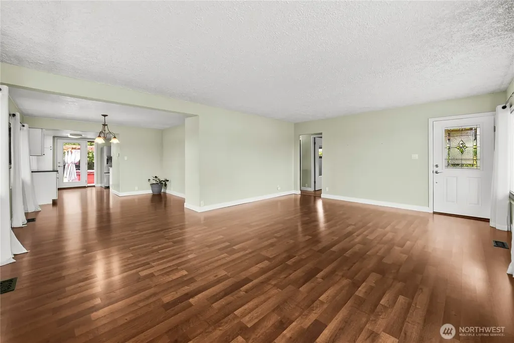 2911 Elwood Drive W Tacoma WA 98466
