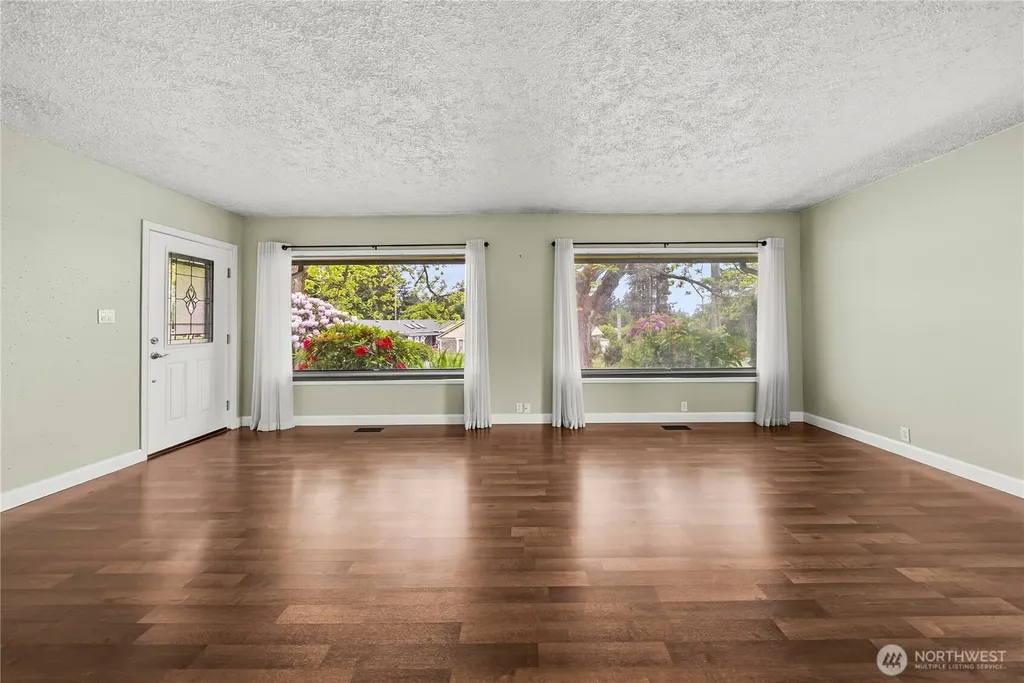 2911 Elwood Drive W Tacoma WA 98466
