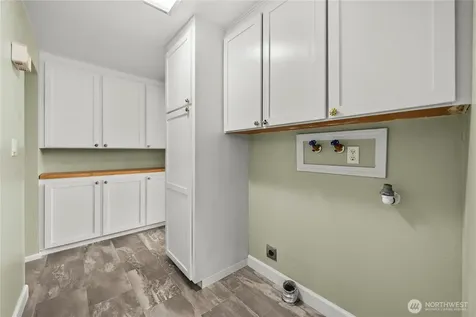 2911 Elwood Drive W Tacoma WA 98466
