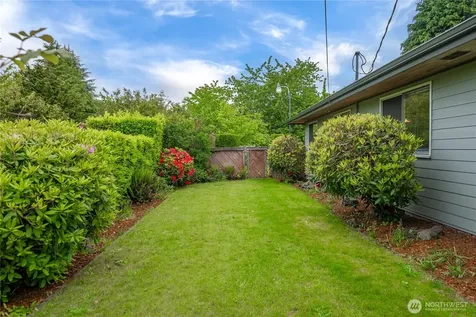 2911 Elwood Drive W Tacoma WA 98466