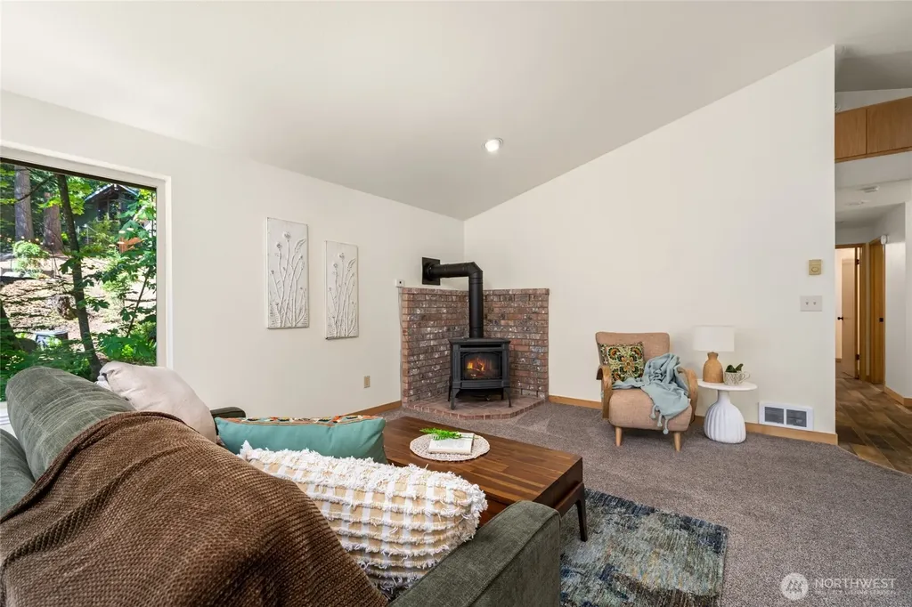 6 Inglewood Place Bellingham WA 98229