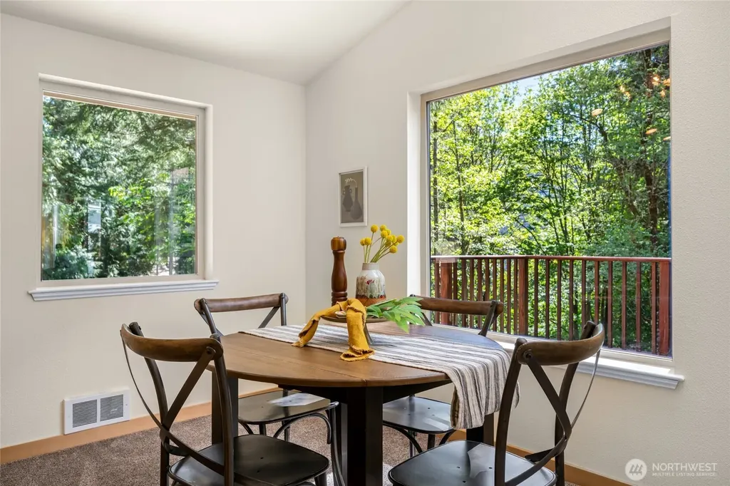 6 Inglewood Place Bellingham WA 98229