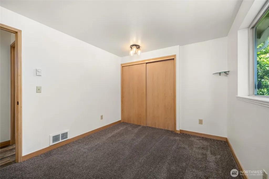 6 Inglewood Place Bellingham WA 98229