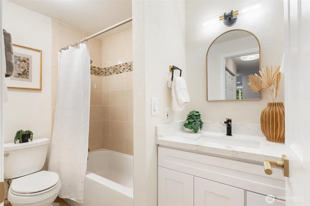14415 NE 30th Place Bellevue WA 98007