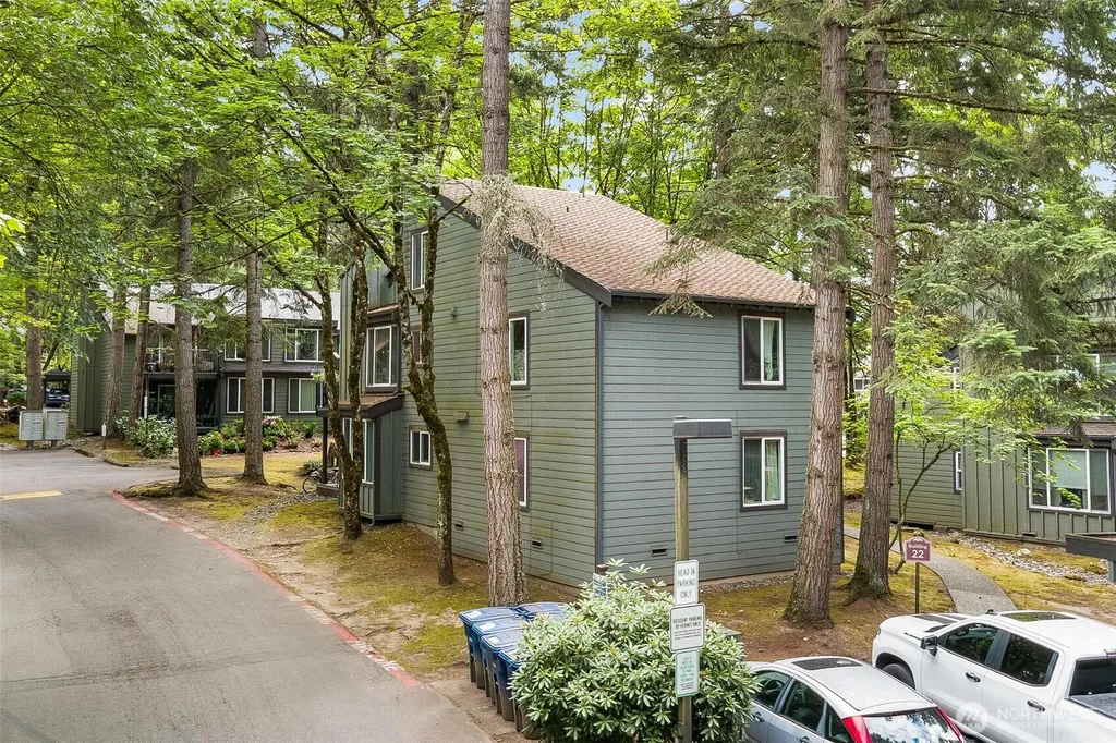 14415 NE 30th Place Bellevue WA 98007