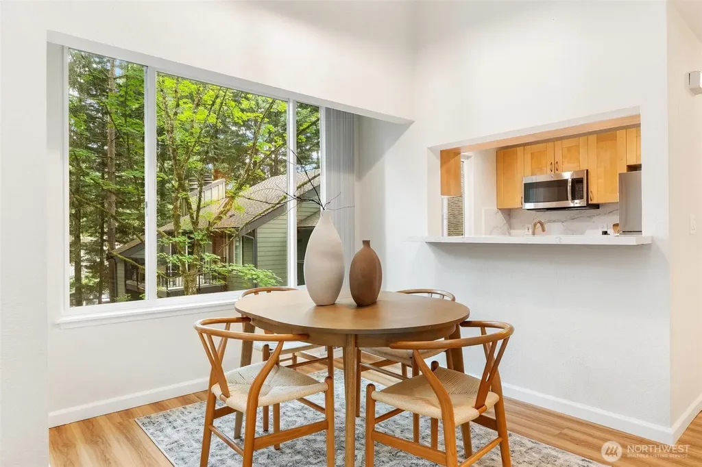14415 NE 30th Place Bellevue WA 98007