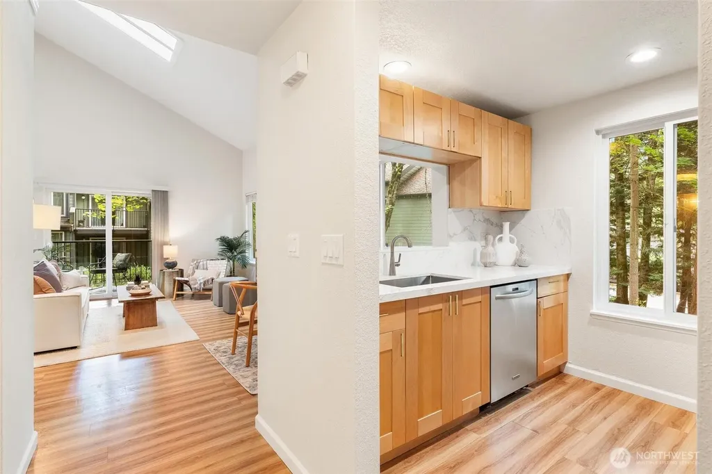 14415 NE 30th Place Bellevue WA 98007