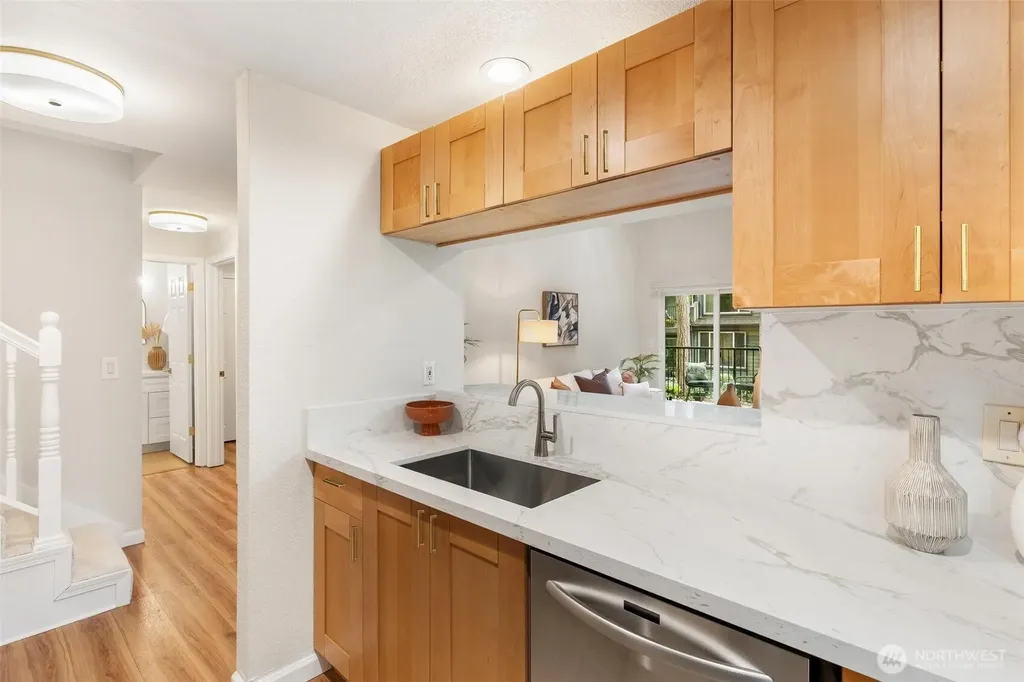 14415 NE 30th Place Bellevue WA 98007