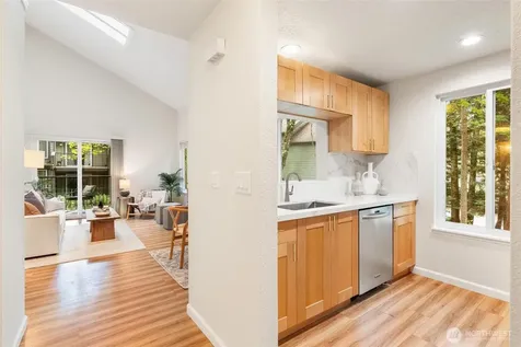 14415 NE 30th Place Bellevue WA 98007
