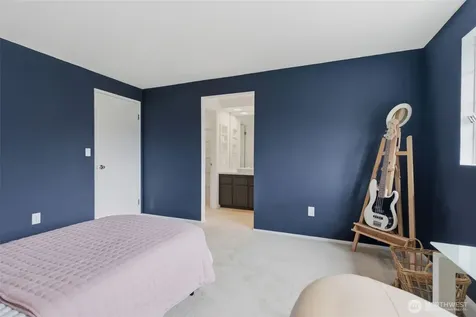 8812 133rd Avenue NE Redmond WA 98052