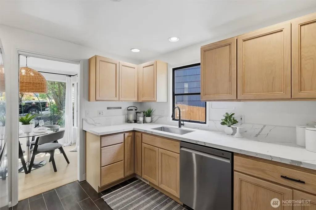 4076 NE 87th Street Seattle WA 98115